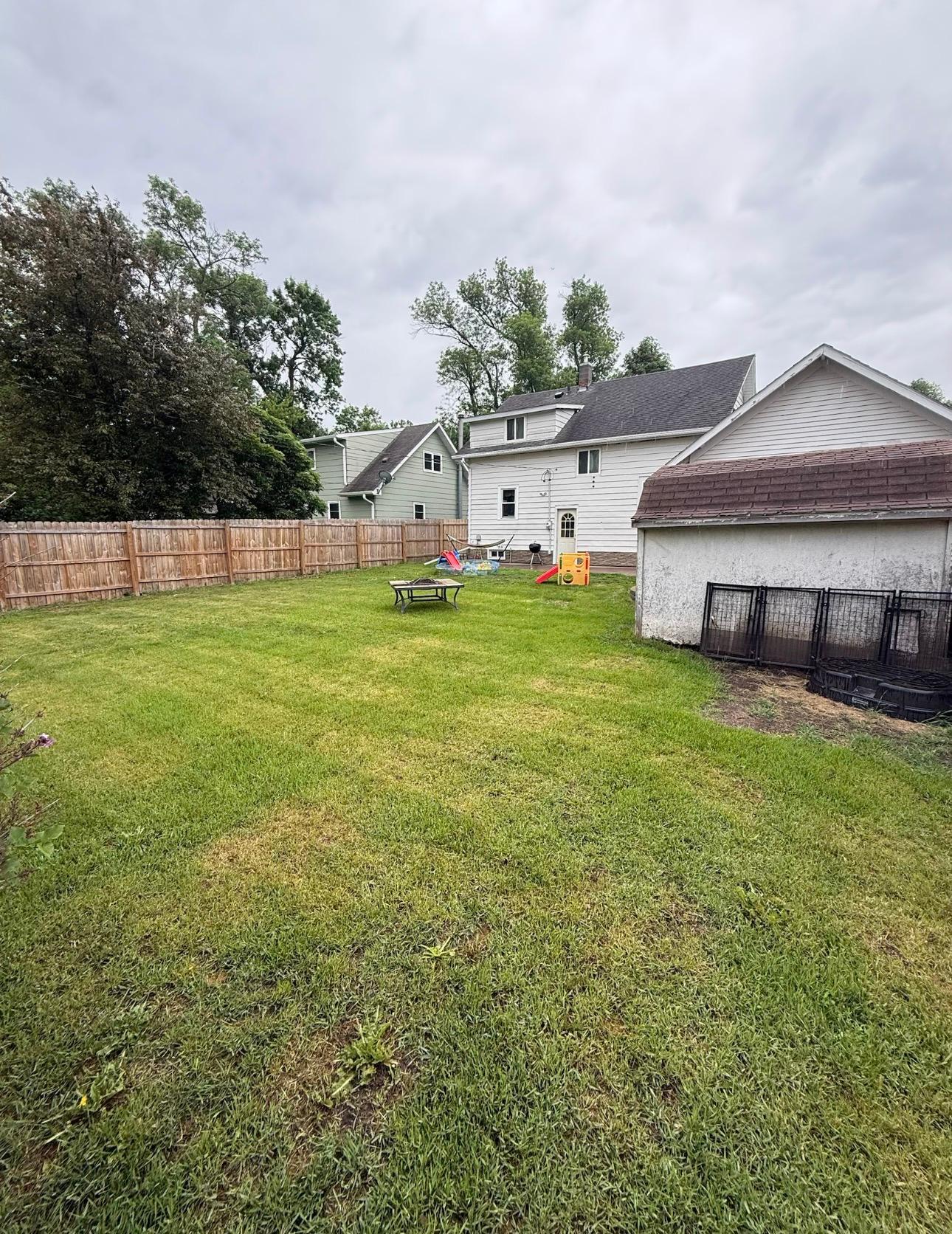 825 7th Street Southwest Pipestone, MN 56164 - Photo 2 of 2