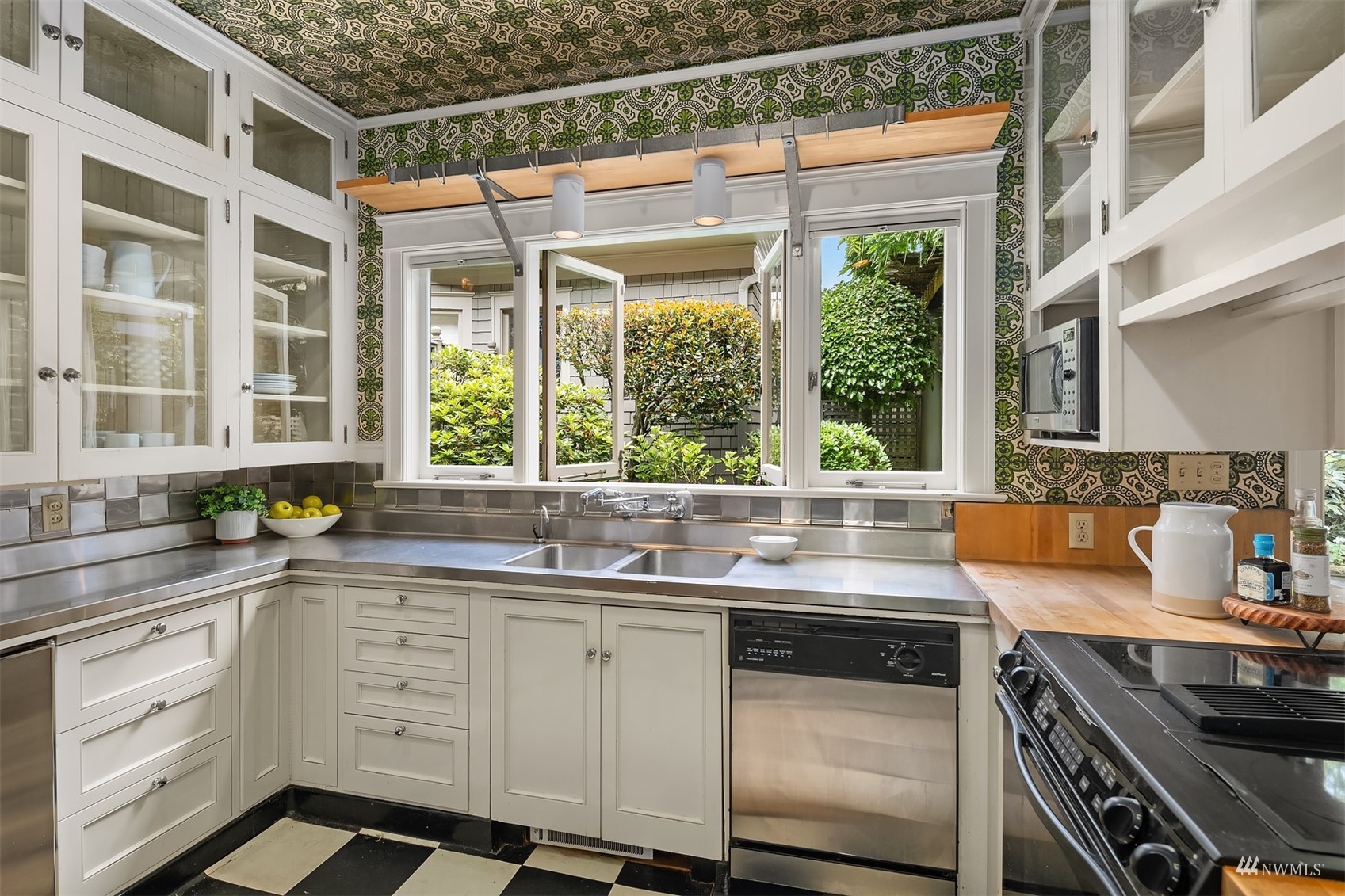 1000 East Howe Street Seattle, WA 98102 - Photo 15 of 38