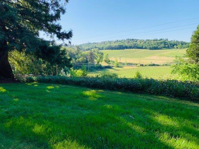 2865 Pioneer Road Medford, OR 97501 - Photo 1 of 14 Primary Photo