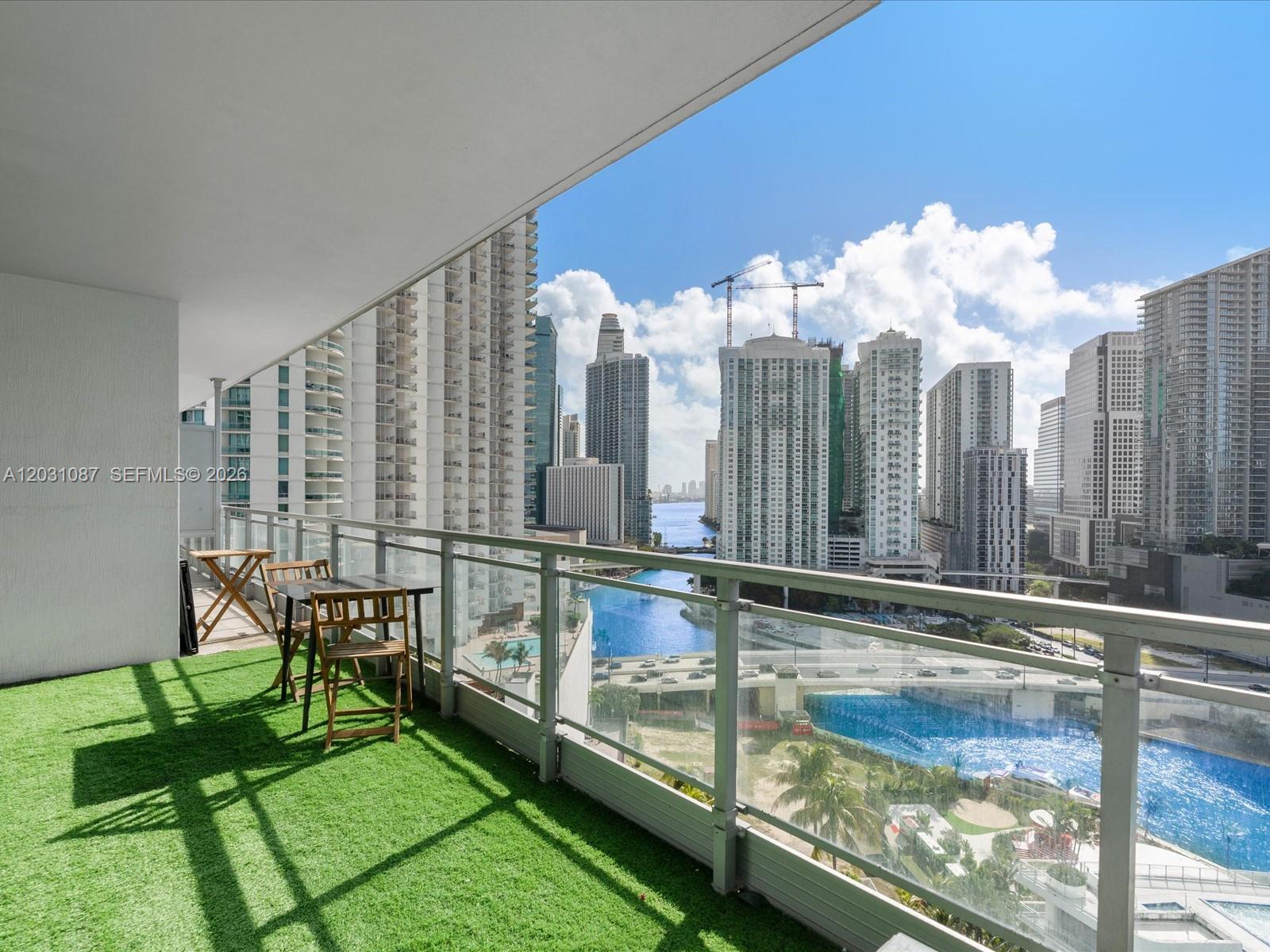 90 Southwest 3rd Street, Unit 2015 Miami, FL 33130 - Photo 35 of 70