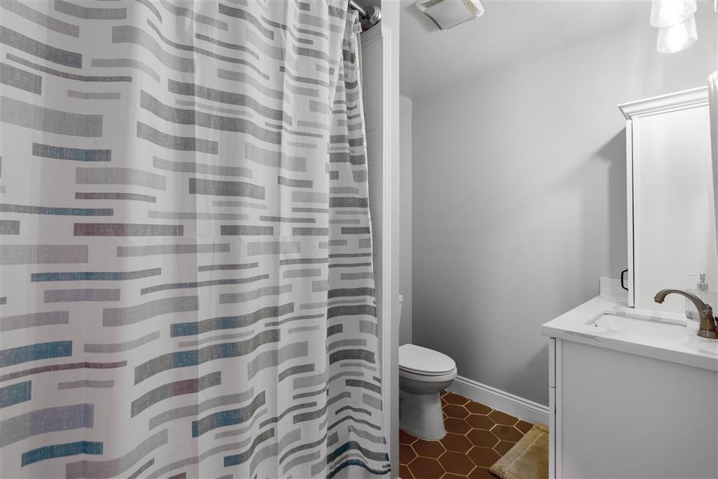 1004 Helen Street Iowa, LA 70647 - Photo 13 of 20