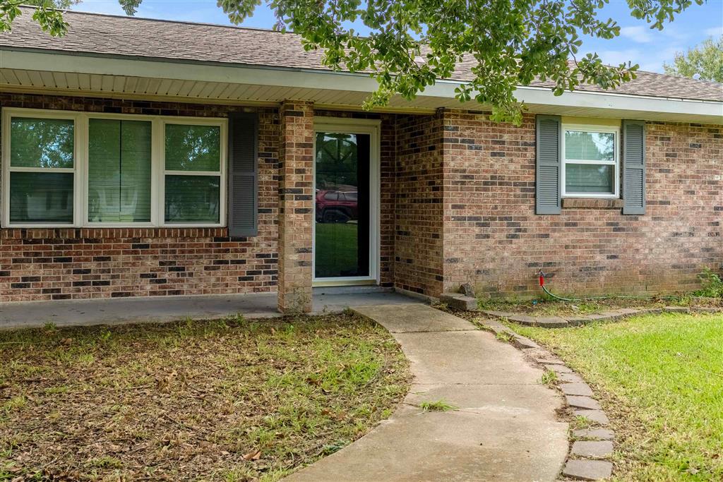 1004 Helen Street Iowa, LA 70647 - Photo 3 of 20