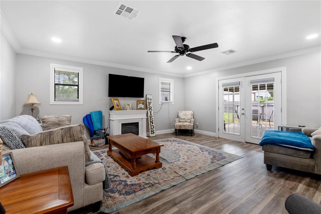 1004 Helen Street Iowa, LA 70647 - Photo 9 of 20