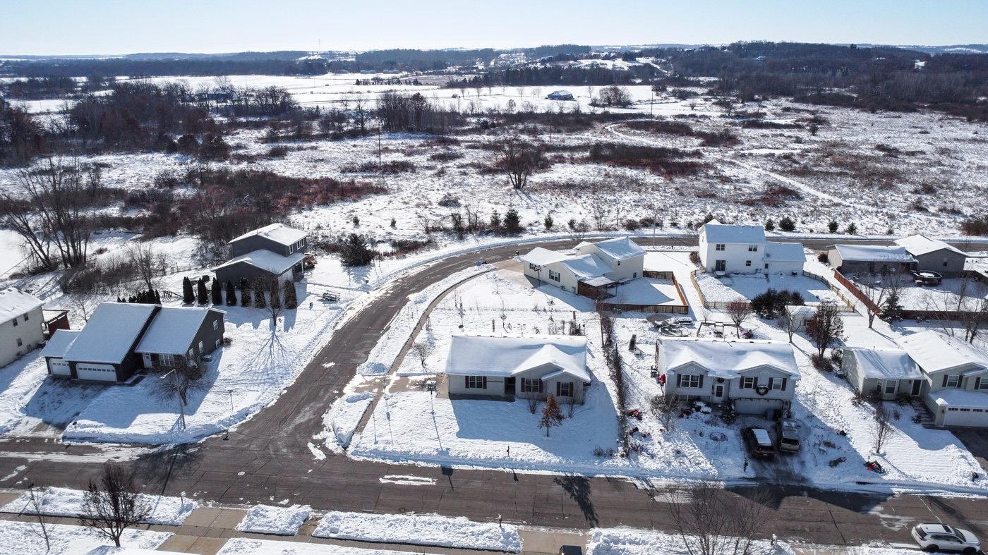 506 Sugar Belleville, WI 53508 - Photo 10 of 51