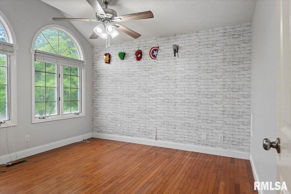 19439 Pinecrest Road Petersburg, IL 62675 - Photo 21 of 46 Gallery Image 21