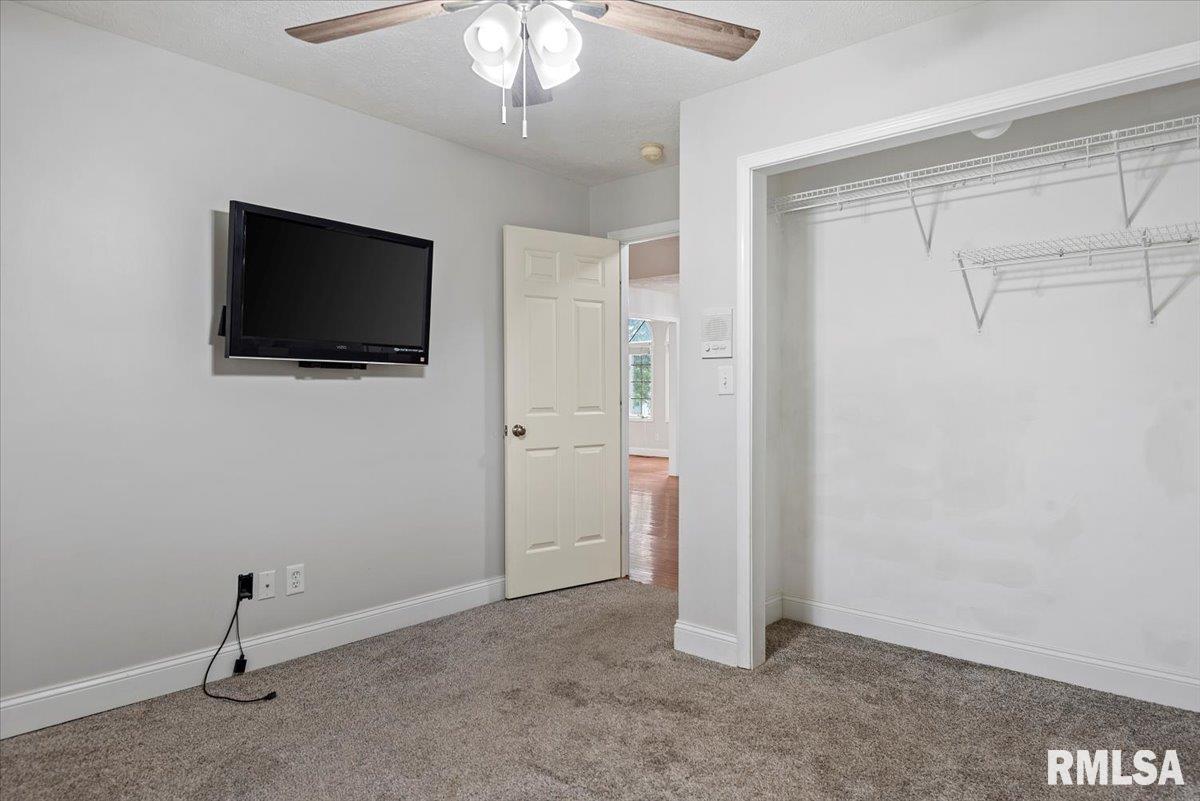 19439 Pinecrest Road Petersburg, IL 62675 - Photo 34 of 46 Gallery Image 34