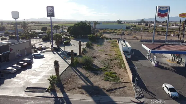 a picture of city view