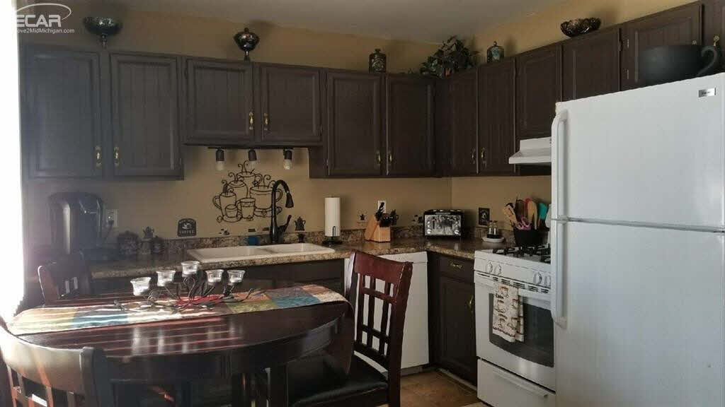 10495 Seymour Road Montrose, MI 48457 - Photo 4 of 21 Gallery Image 4