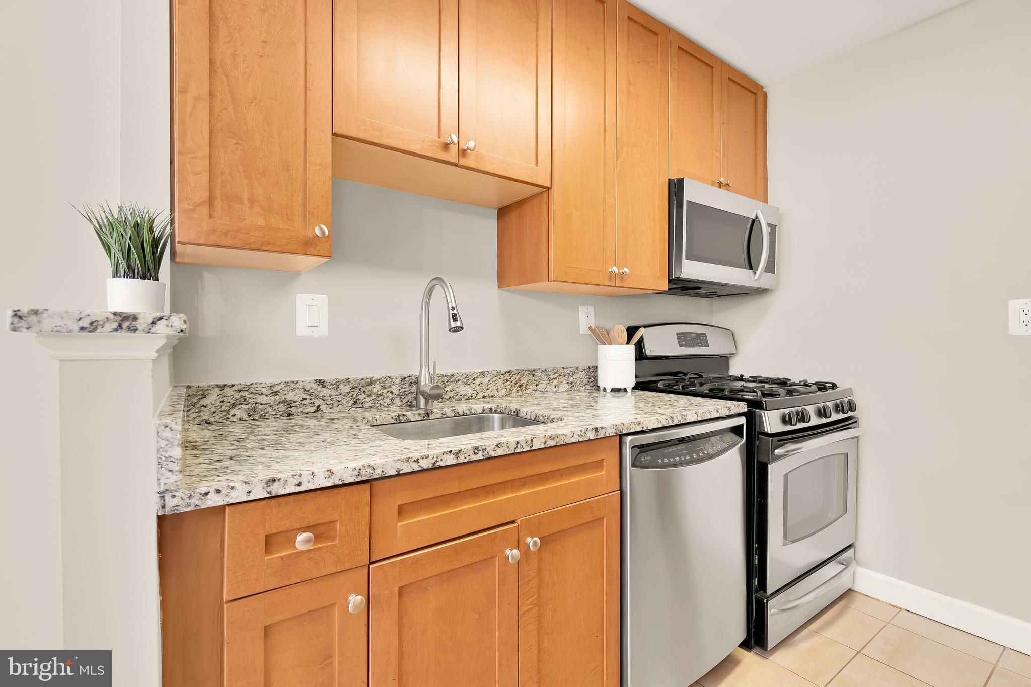 2725 39th Street Northwest, Unit 309 Washington, DC 20007 - Photo 14 of 26