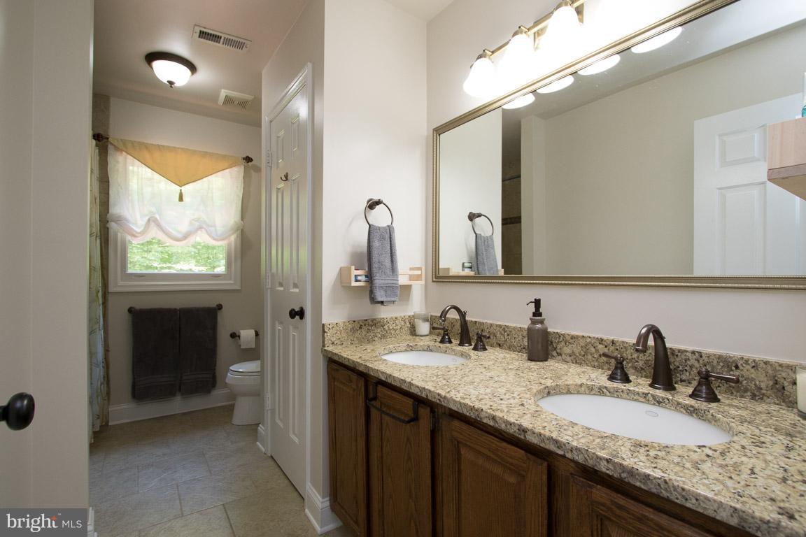 12811 Westside Road Manassas, VA 20112 - Photo 16 of 30 Bath (Master)