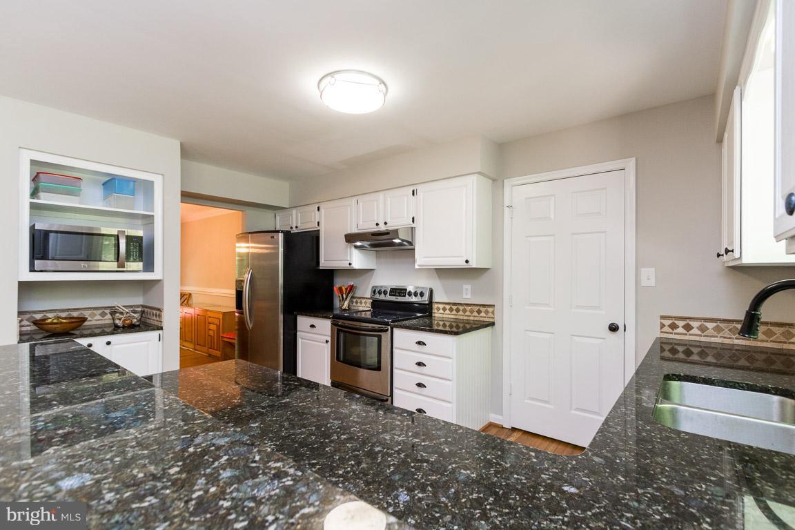 12811 Westside Road Manassas, VA 20112 - Photo 5 of 30 Interior (General)