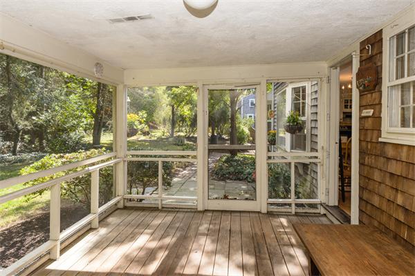 12 Grenadier Road Hingham, MA 02043 - Photo 5 of 12 Gallery Image 5