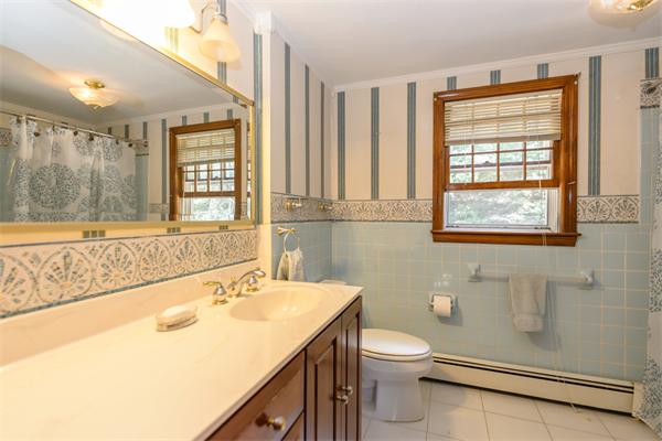 12 Grenadier Road Hingham, MA 02043 - Photo 8 of 12 Gallery Image 8