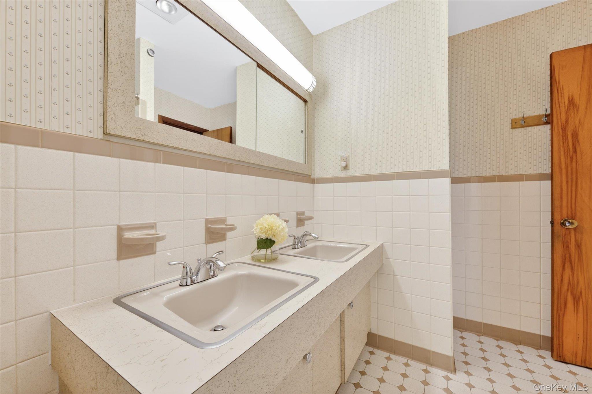 29 Partners Road Wappingers Falls, NY 12590 - Photo 15 of 39