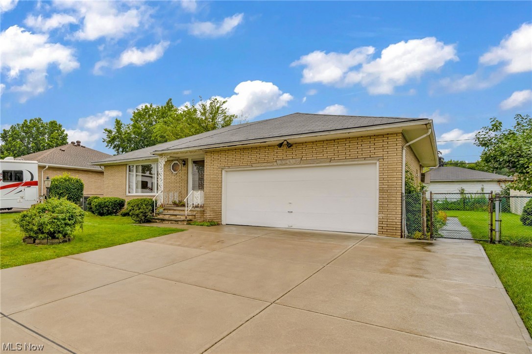 4786 Roadoan Road Cleveland, OH 44144 - Photo 2 of 30 Gallery Image 2