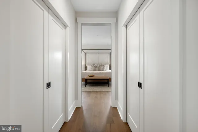 $2,199,000 | 1012 Hillcrest Drive Southwest, Vienna, VA 22180