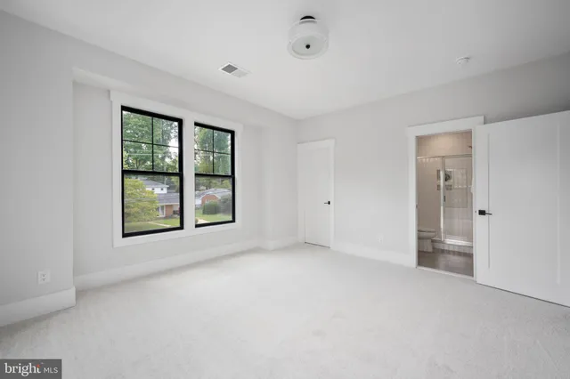 $2,199,000 | 1012 Hillcrest Drive Southwest, Vienna, VA 22180