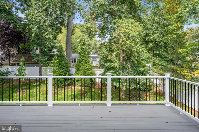 $2,199,000 | 1012 Hillcrest Drive Southwest, Vienna, VA 22180