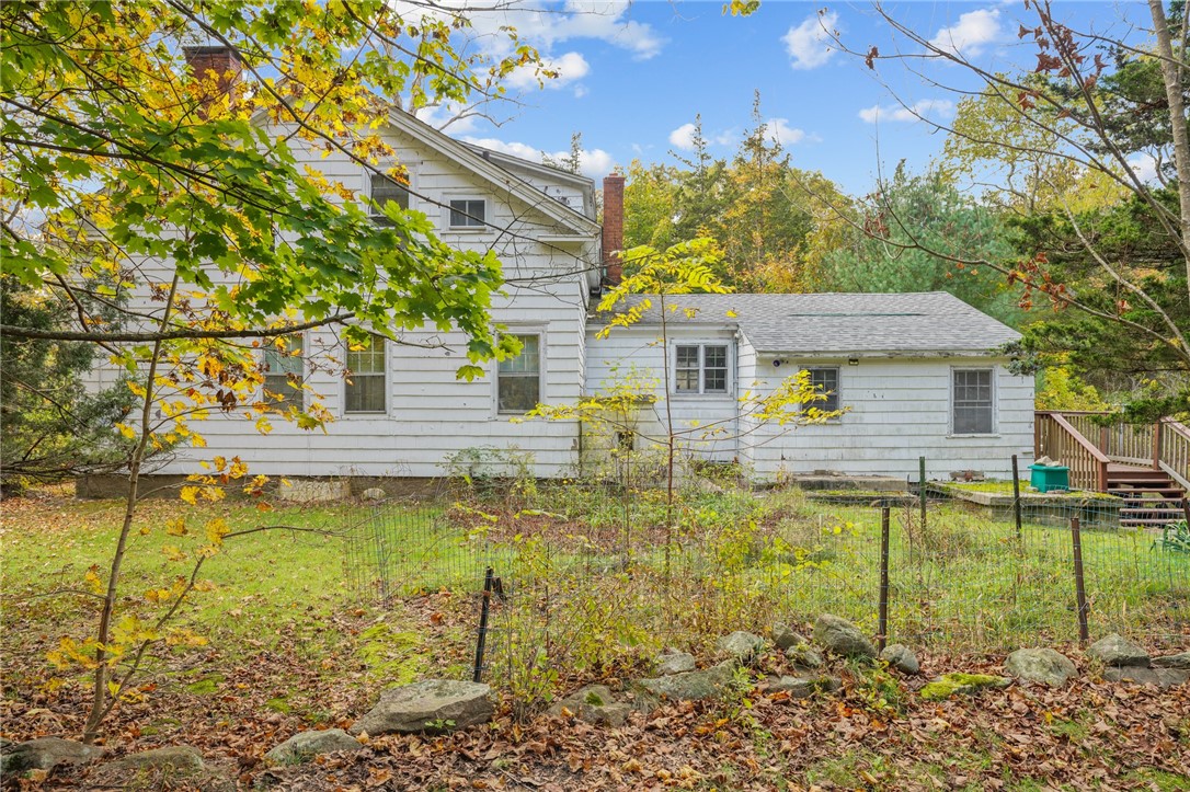 Side from driveway