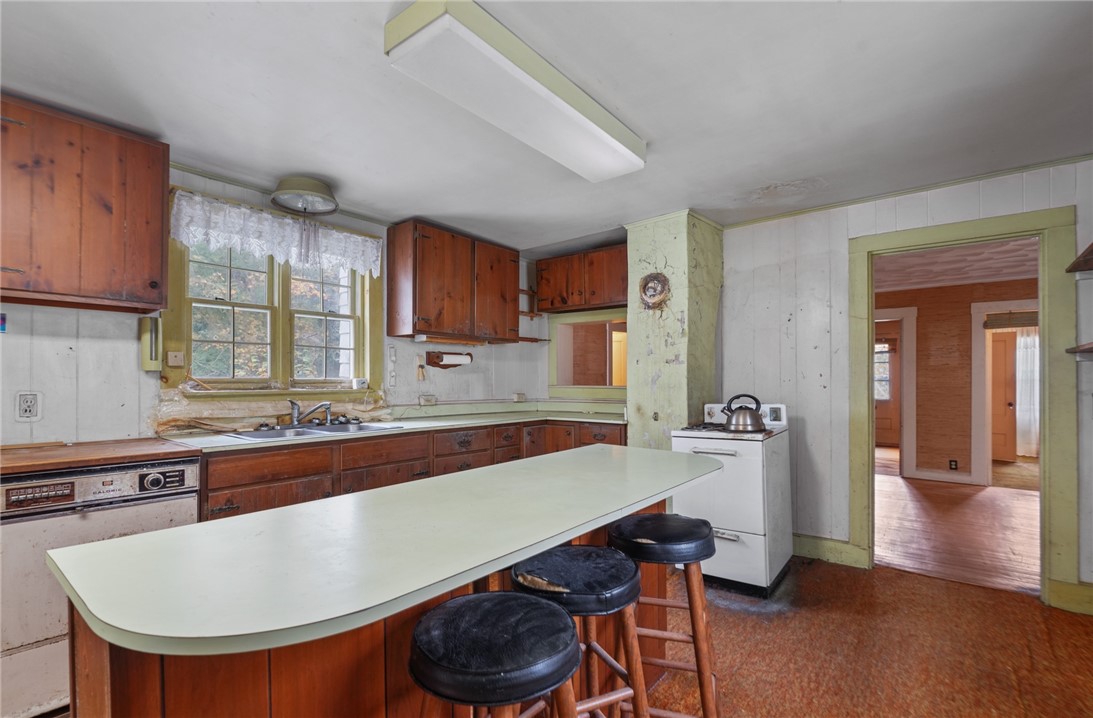 2145 Division Road East Greenwich, RI 02818 - Photo 10 of 46 Gallery Image 10