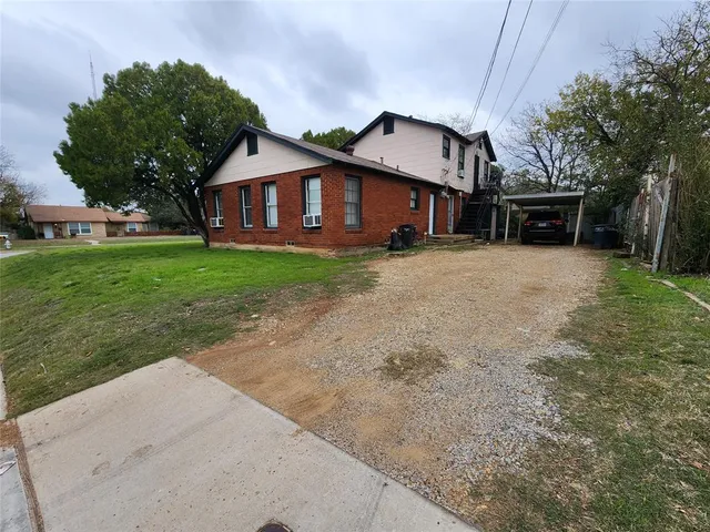 $850 | 3700 Meadowbrook Drive, Fort Worth, TX 76103