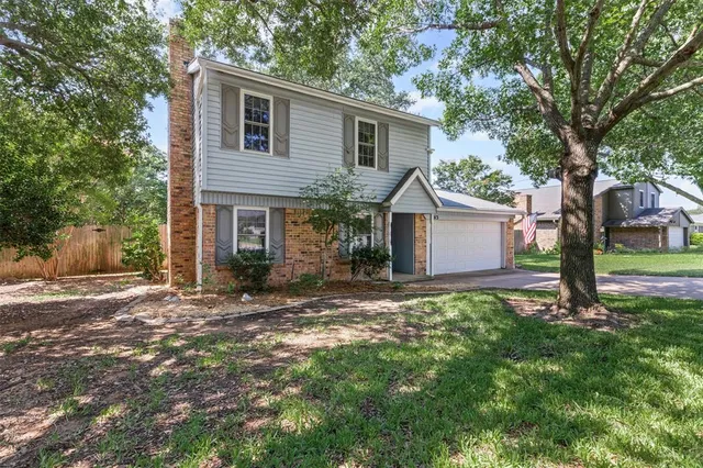 $429,900 | 1013 Mockingbird Drive, Grapevine, TX 76051