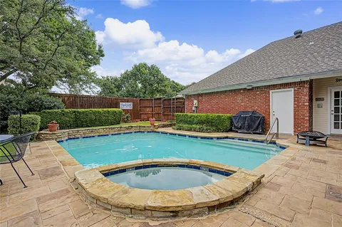 $995,000 | 5831 London Lane, Dallas, TX 75252
