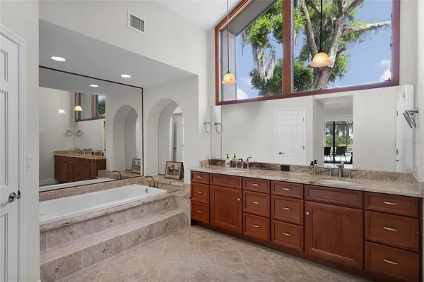 $1,350,000 | 60 Sand Lk Place, Eustis, FL 32726