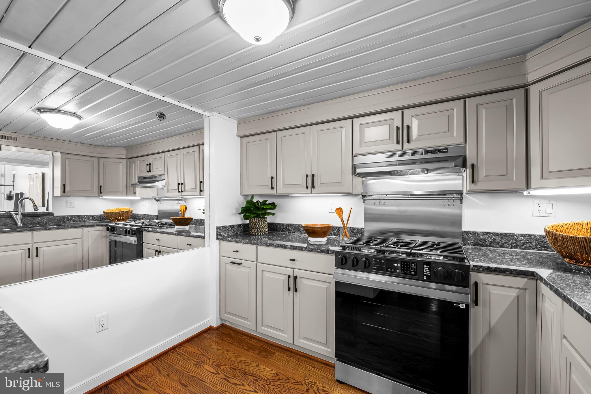 2901 Boston Street, Unit 106 Baltimore, MD 21224 - Photo 12 of 69