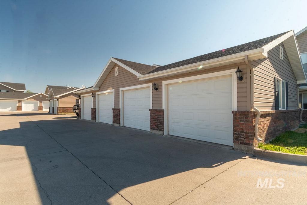 446 Pheasant Ridge Drive Chubbuck, ID 83202 - Photo 4 of 27