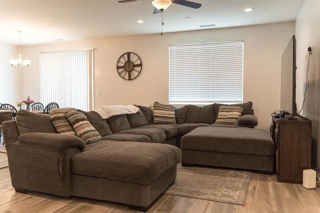 $475,000 | 1303 22nd Avenue, Kingsburg, CA 93631