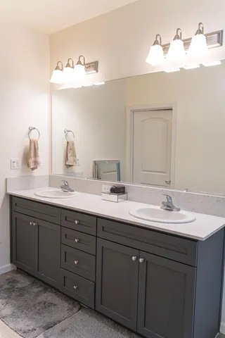 $475,000 | 1303 22nd Avenue, Kingsburg, CA 93631