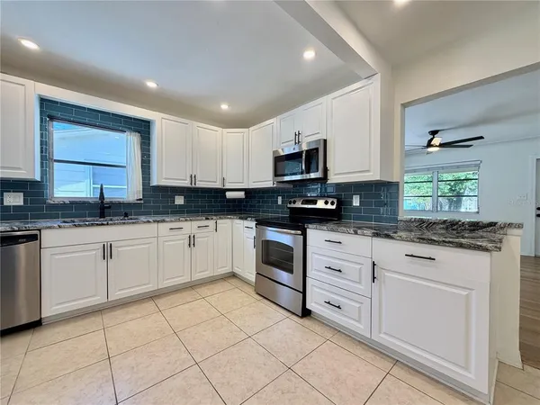$3,395 | 4628 Doctor Martin Luther King Junior Street North, St. Petersburg, FL 33703