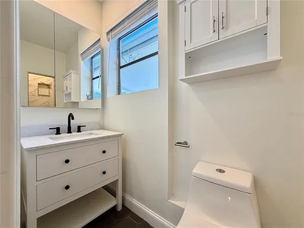 $3,200 | 4628 Doctor Martin Luther King Junior Street North, St. Petersburg, FL 33703