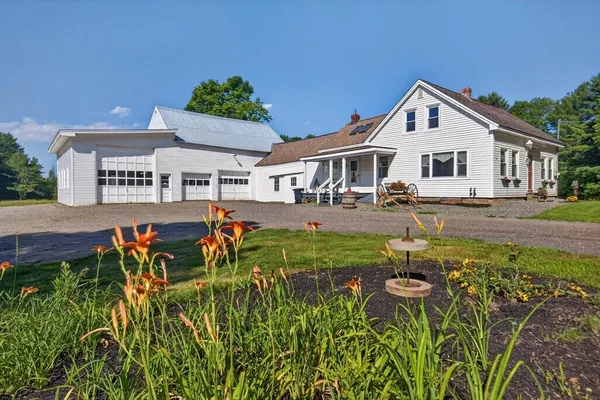 $299,900 | 4368 Union Street, Levant, ME 04456