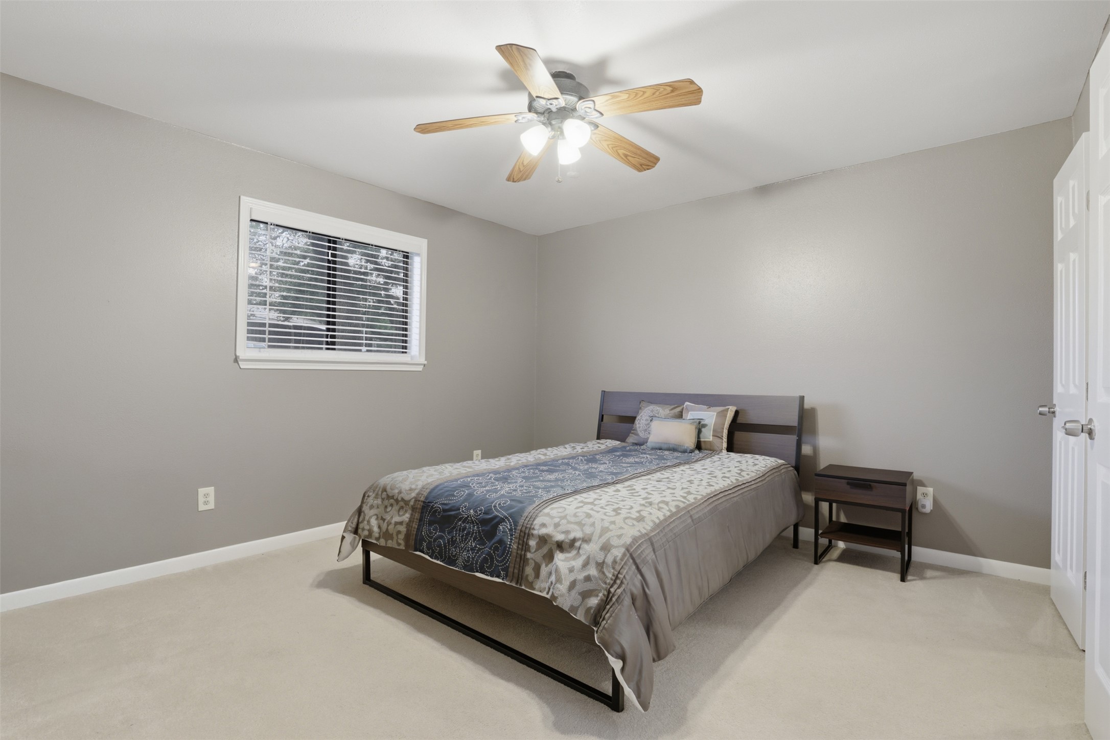 27600 Ranch To Market 1431 Marble Falls, TX 78654 - Photo 14 of 33 Bedroom Suite with Full Bath