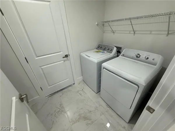 $2,200 | 4342 Northwest 34th Place, Cape Coral, FL 33993