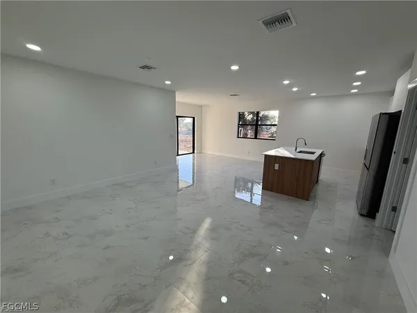 $2,200 | 4342 Northwest 34th Place, Cape Coral, FL 33993