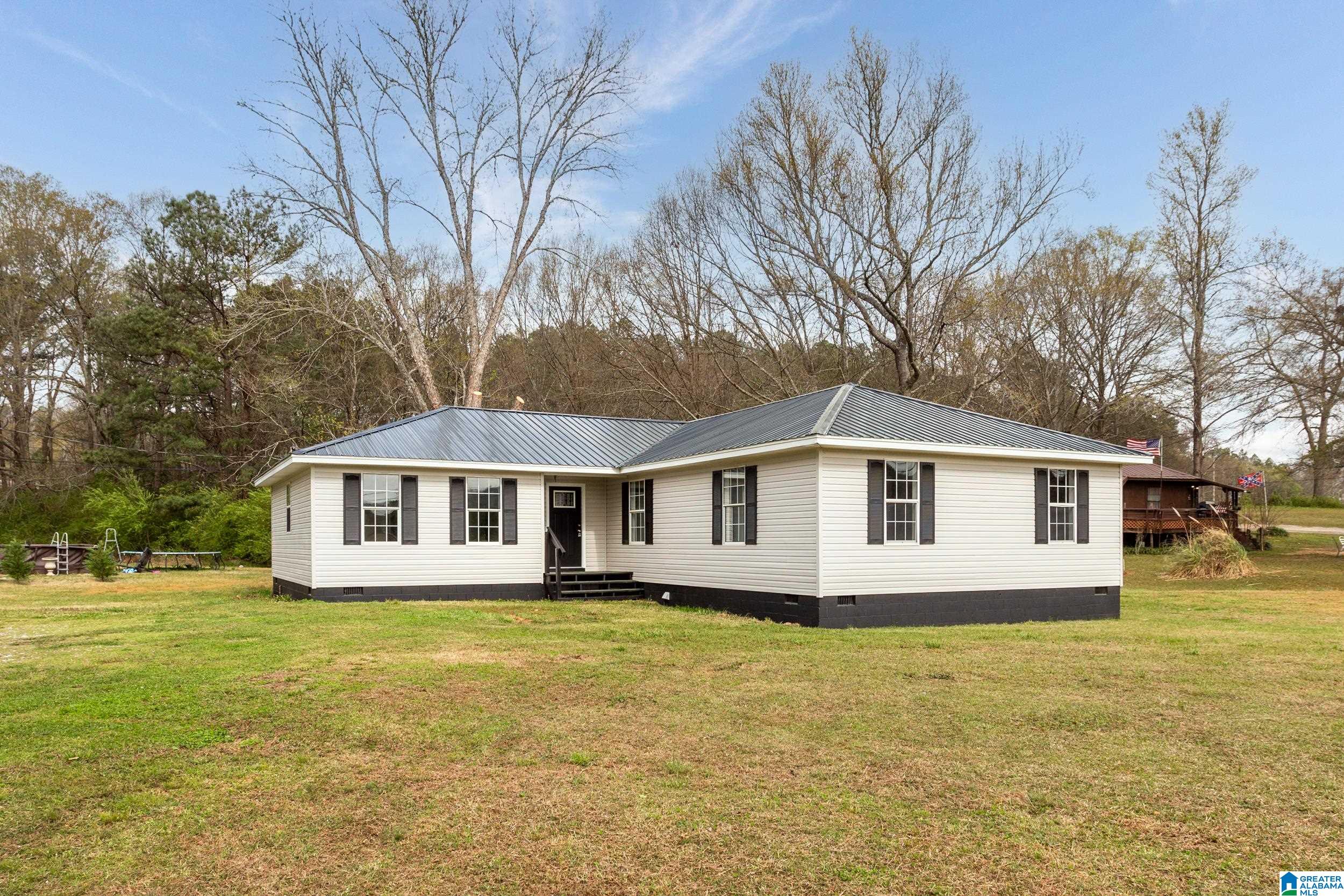 1042 Turner Road Anniston, AL 36201 - Photo 2 of 33
