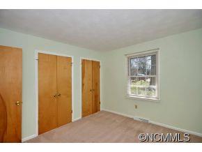 10 Sedgefield Road Candler, NC 28715 - Photo 12 of 19 Gallery Image 12