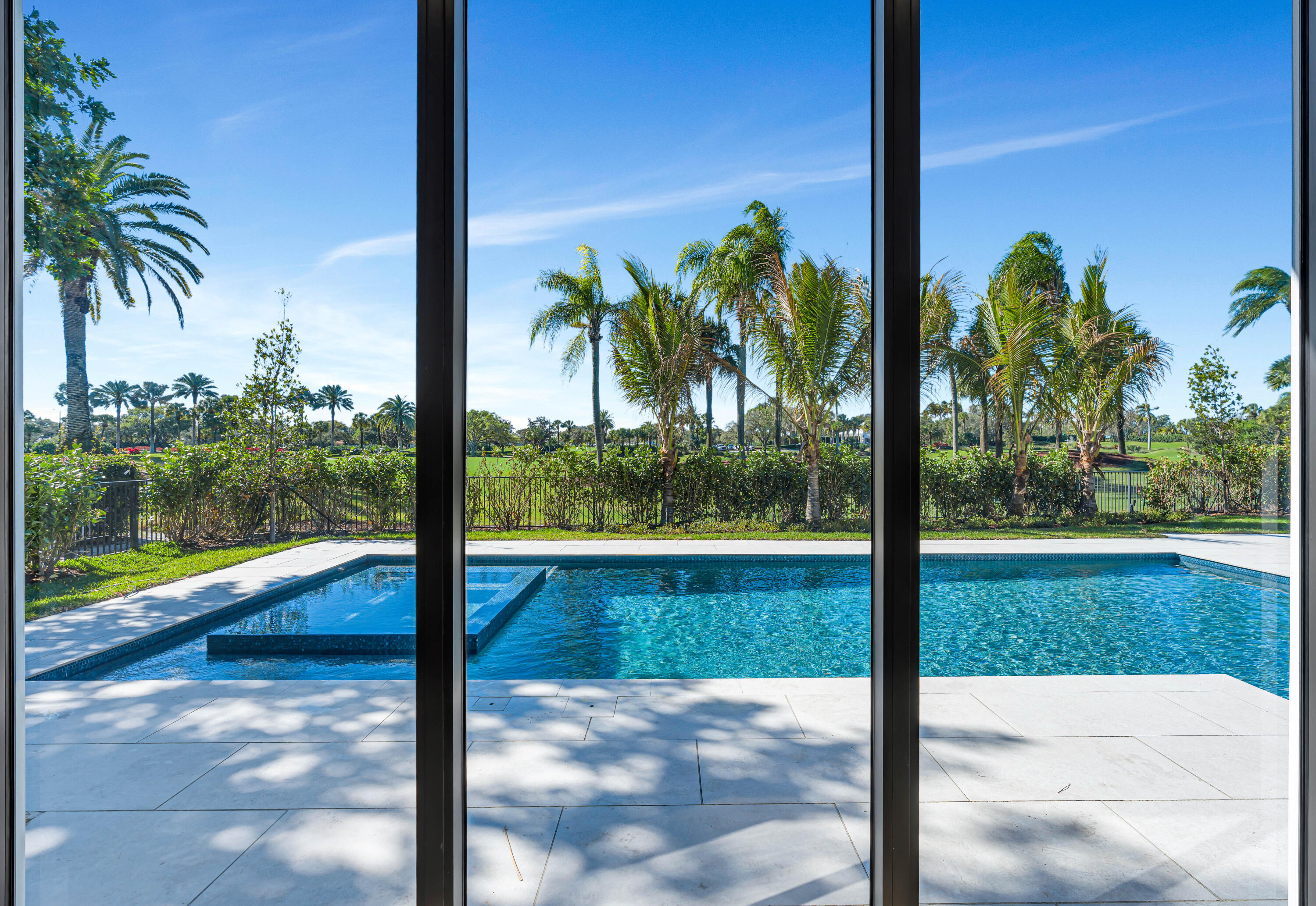 112 Regatta Drive Jupiter, FL 33477 - Photo 31 of 85 Master Access to Spa