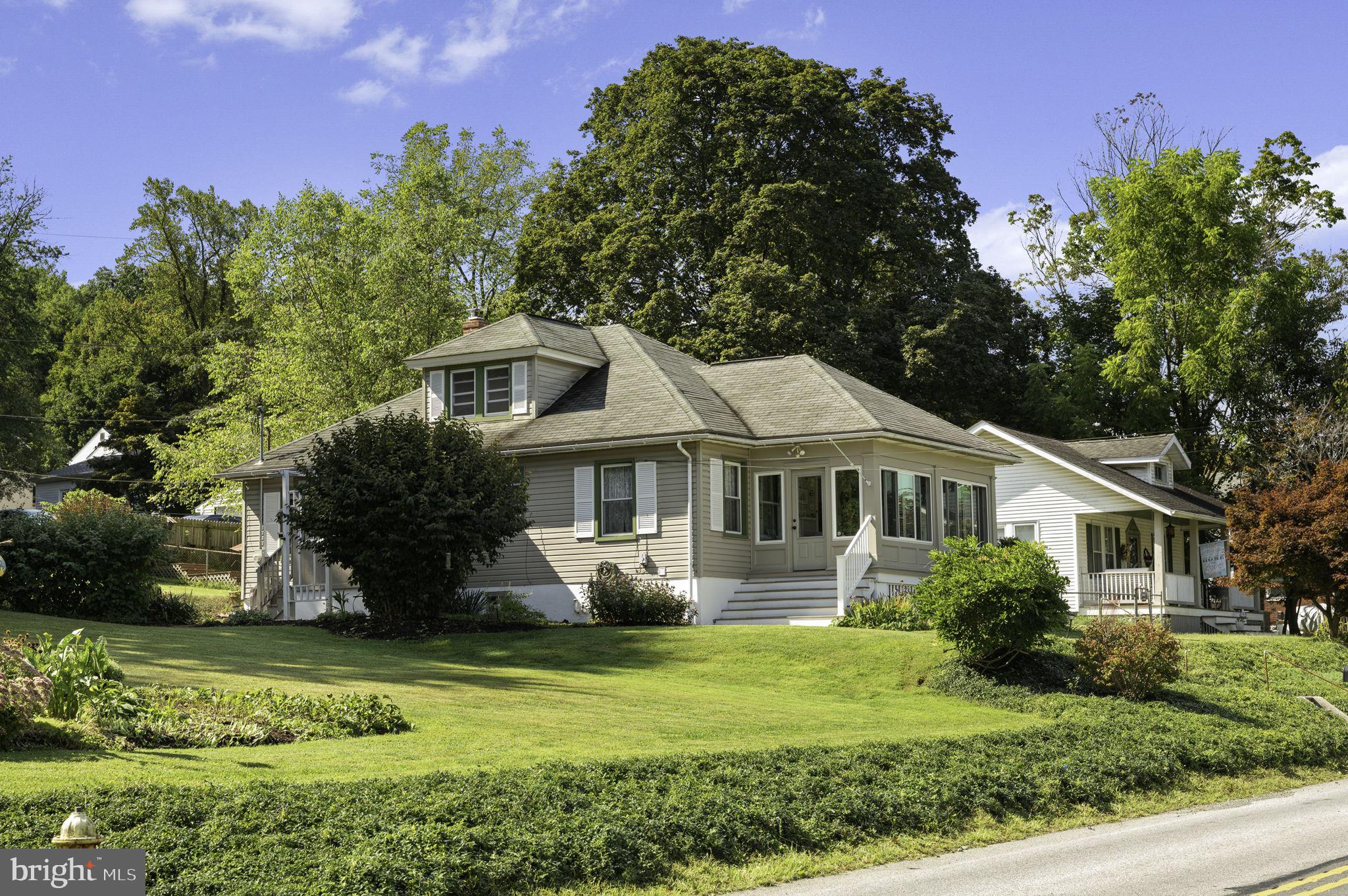 1658 Valley Road Coatesville, PA 19320 - Photo 2 of 25 Gallery Image 2