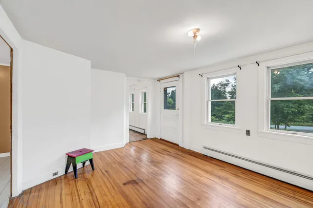 $1,195,000 | 8 Beech Hill Road, Northport, ME 04849