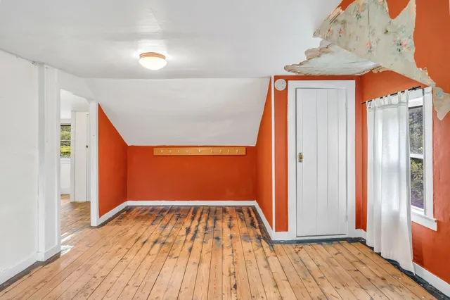 $1,195,000 | 8 Beech Hill Road, Northport, ME 04849