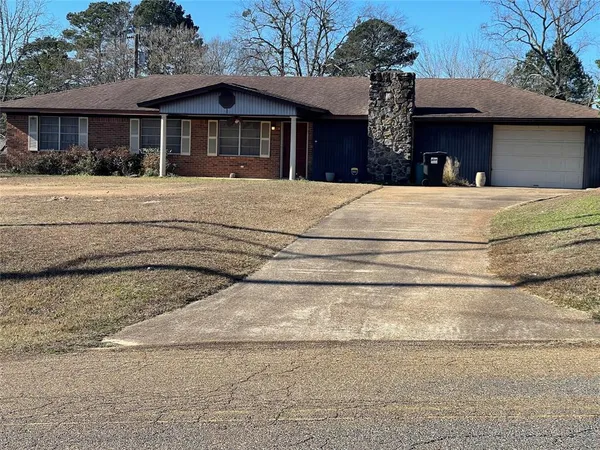 a view of a house with a outdoor space