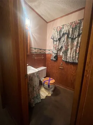 a view of a water heater