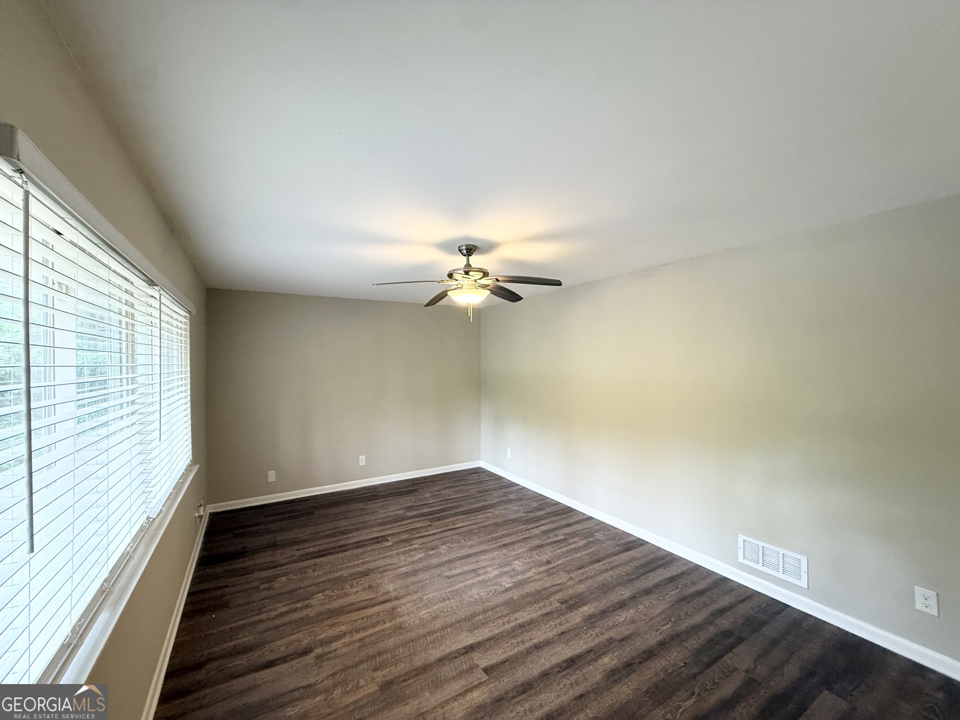2192 Kilarney Road Decatur, GA 30032 - Photo 3 of 20
