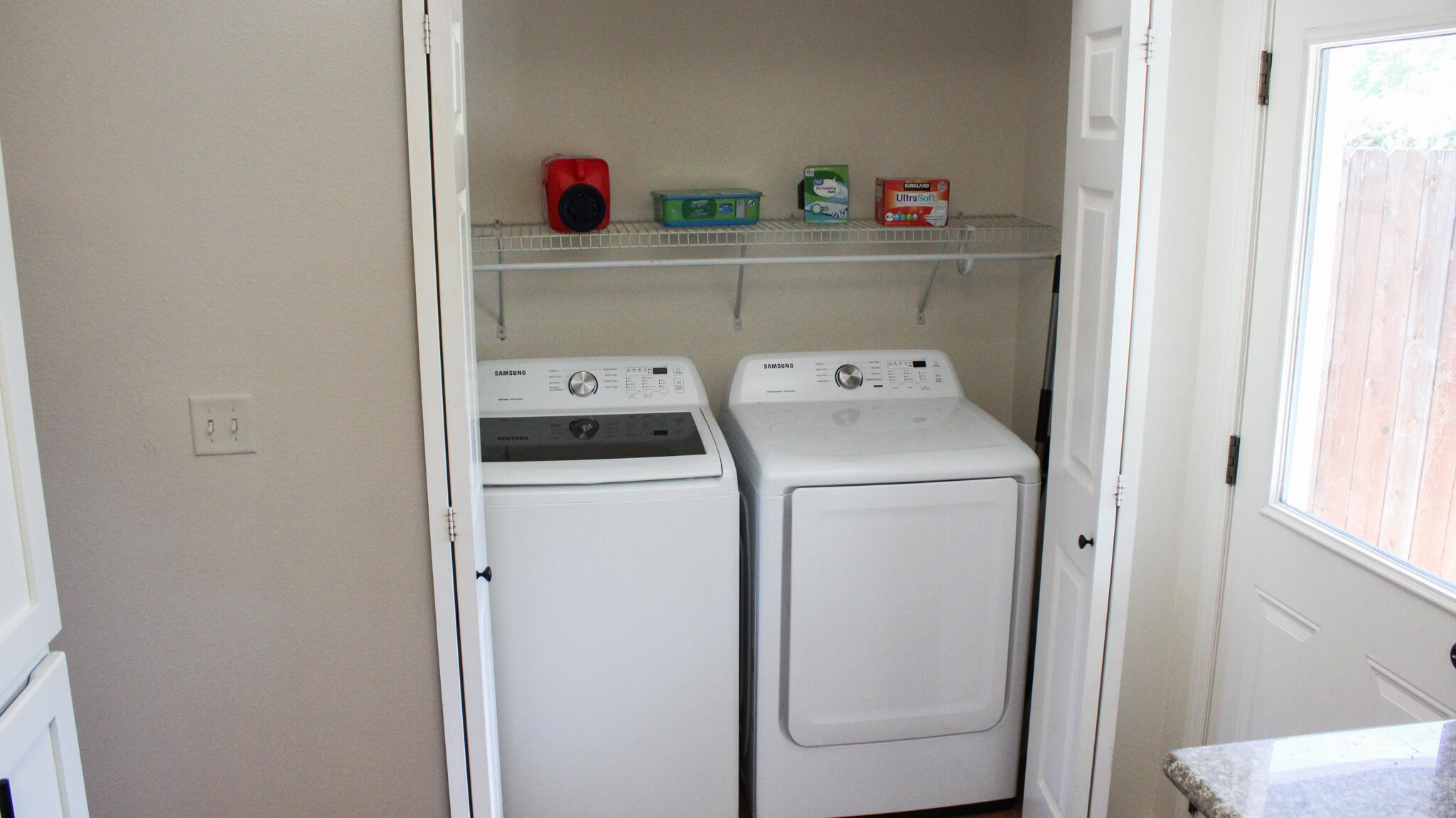 450 Midway Road, Unit 10 Medford, OR 97501 - Photo 7 of 20 IMG_2345-2-Enhanced-SR