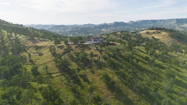 $2,450,000 | 11660 Rusty Spur Lane, Clovis, CA 93619