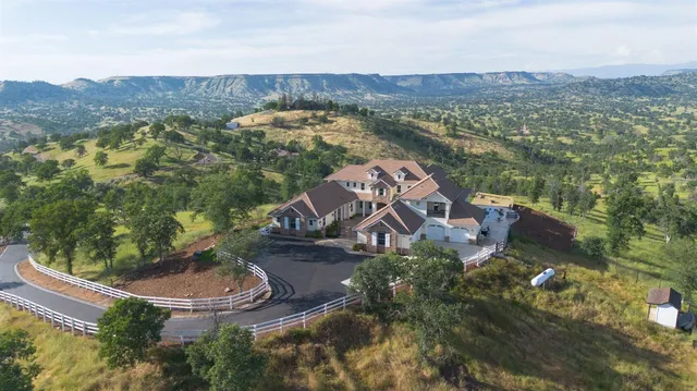 $2,450,000 | 11660 Rusty Spur Lane, Clovis, CA 93619